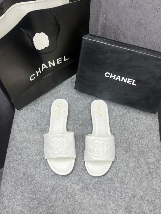 CC QUILTED WHITE FLAT