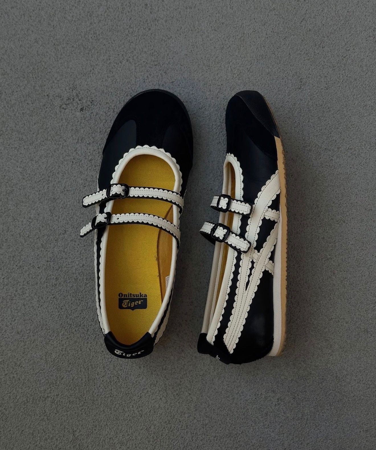ONITSUKA TIGER MEXICO 66 TGRS