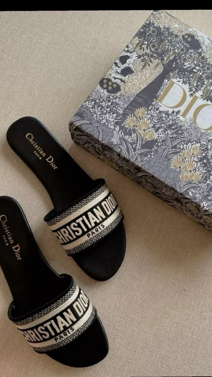 DWAY EMBROIDERED SLIDE NAVY BLUE
