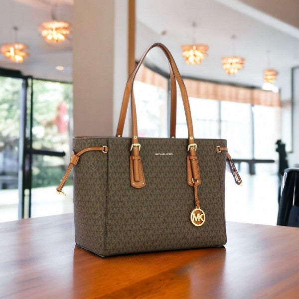 VOYAGER TOTE COFFEE BROWN BAG