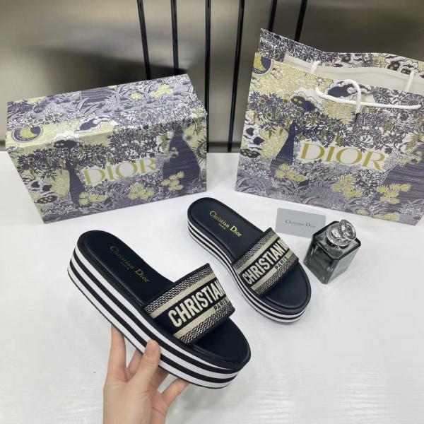 D-WAY RAFFIA PLATFORM SLIDE