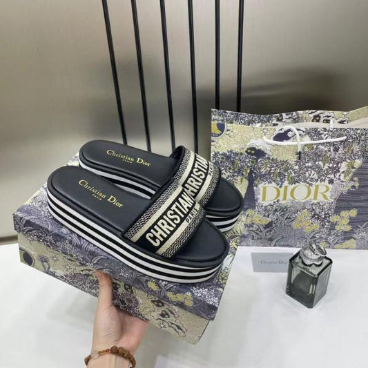 D-WAY RAFFIA PLATFORM SLIDE