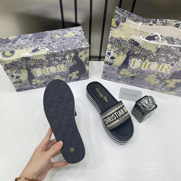 D-WAY RAFFIA PLATFORM SLIDE