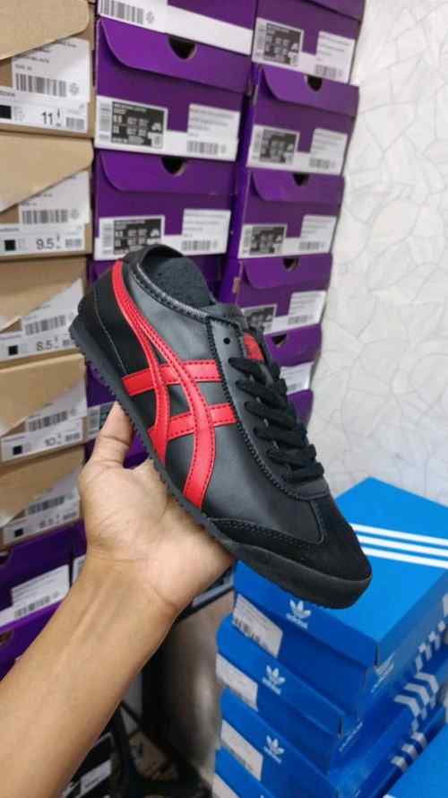 OT Mexico 66 Black Classic Red womens 457