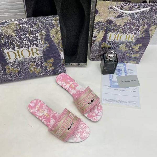 DWAY EMBROIDERED PINK SLIDE