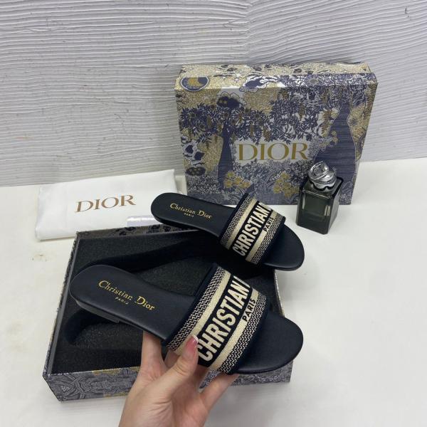 DWAY EMBROIDERED SLIDE NAVY BLUE