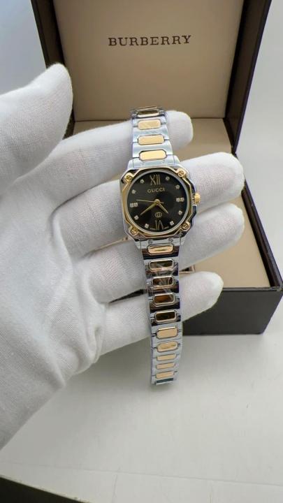 Gucc-i Women Black Dial