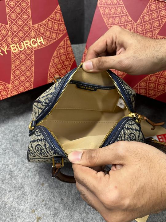 TORY BURCH T MONOGRAM BARREL DUST BAG