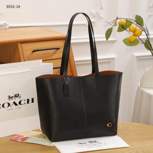 COACH BLACK TOTE BAG