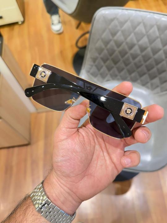 8235 gold black