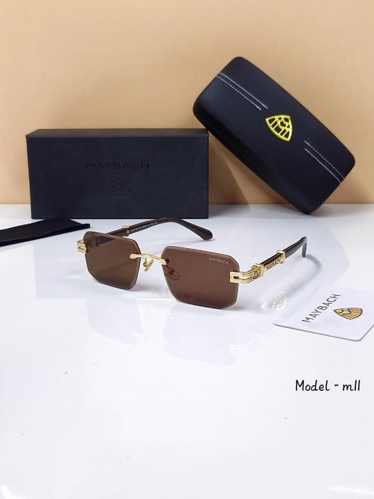 011 BROWN GOLD SHOWROOM DESIGNER