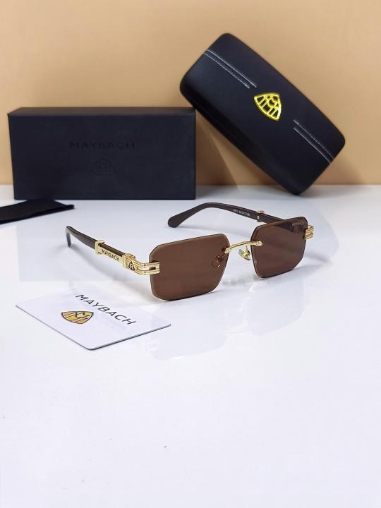011 BROWN GOLD SHOWROOM DESIGNER