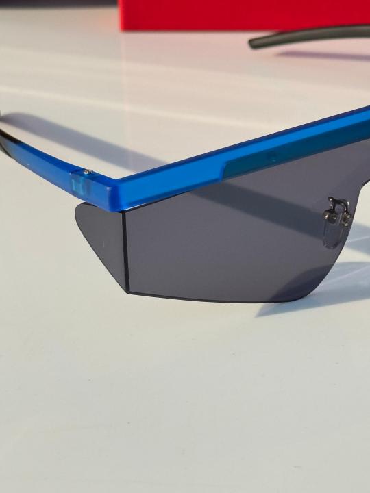 217 blue black