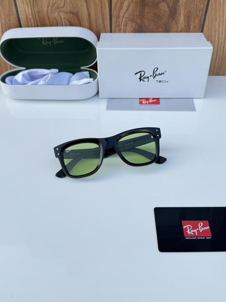 0502 black green candy