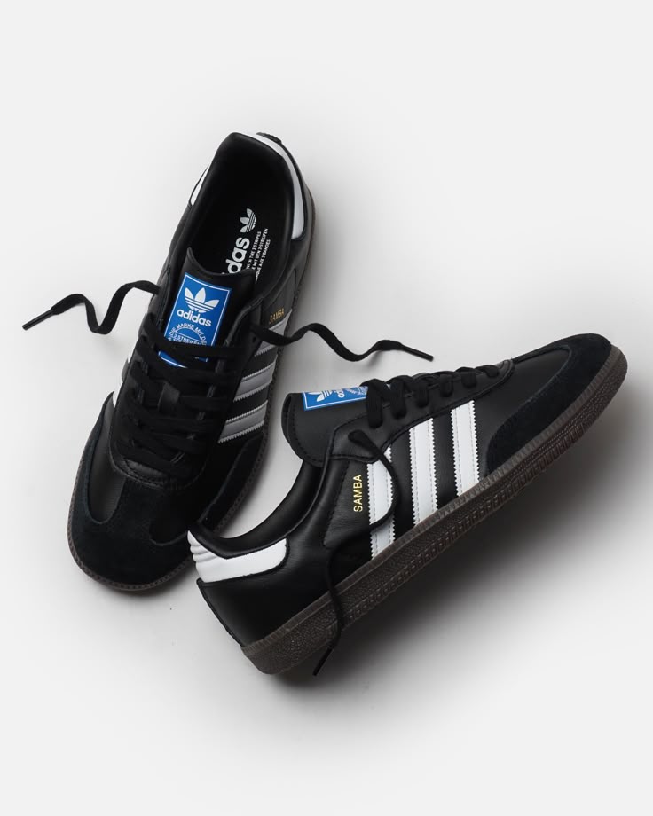 RETRO OG BLACK SNEAKER