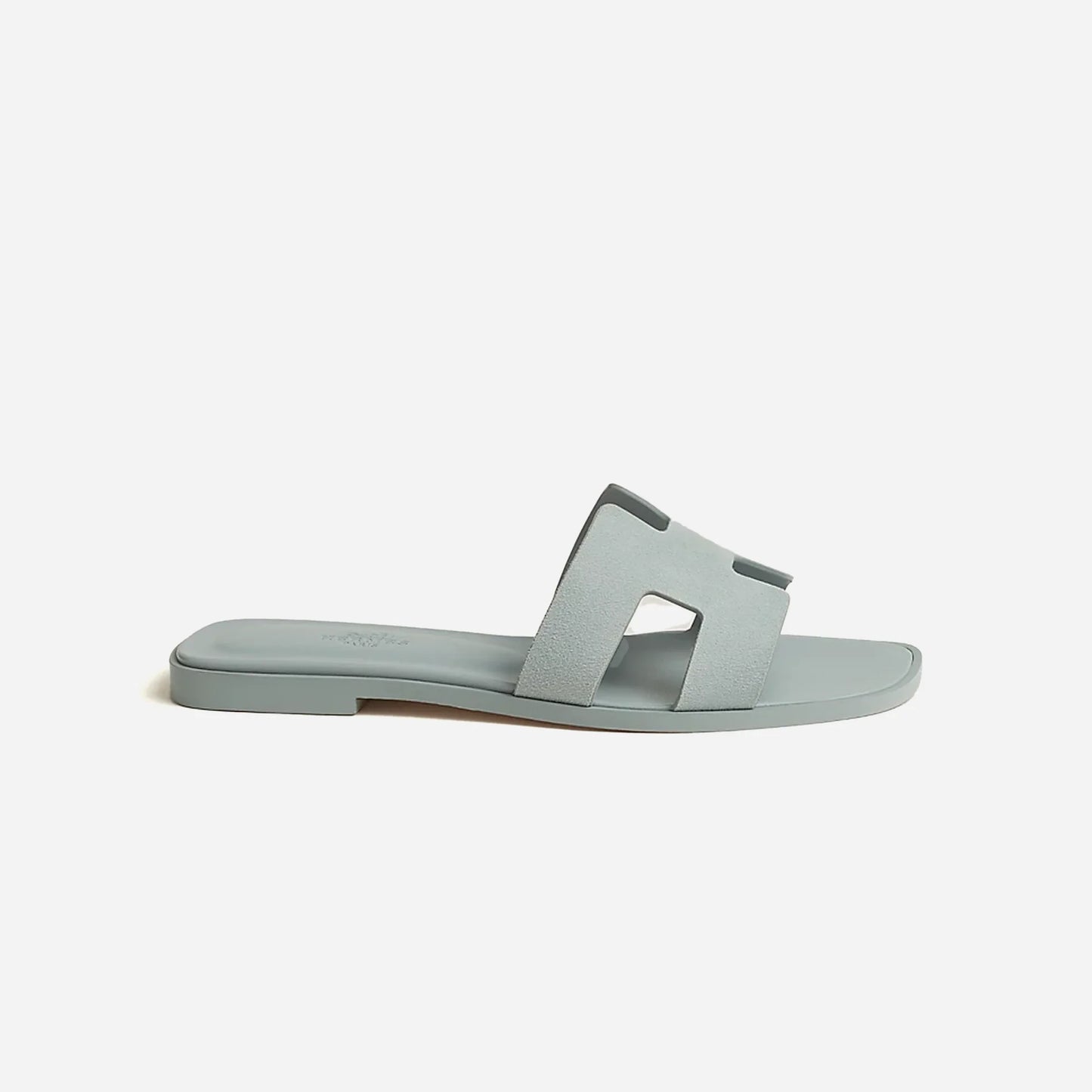 ORAN GREY FLAT