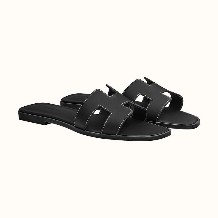 ORAN BLACK FLAT