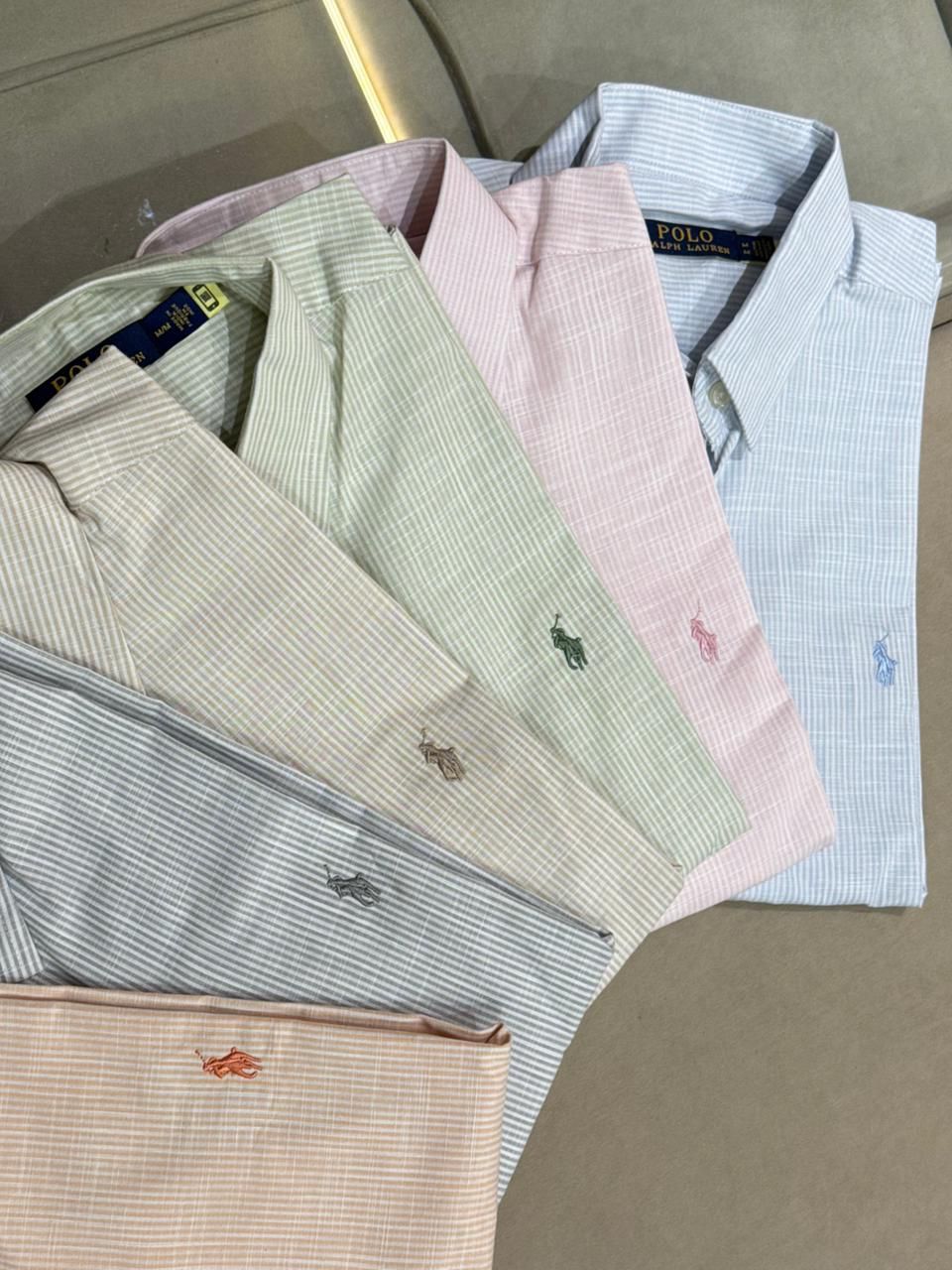 CLASSIC POLO-STYLE BUTTON-UP SHIRT 2002