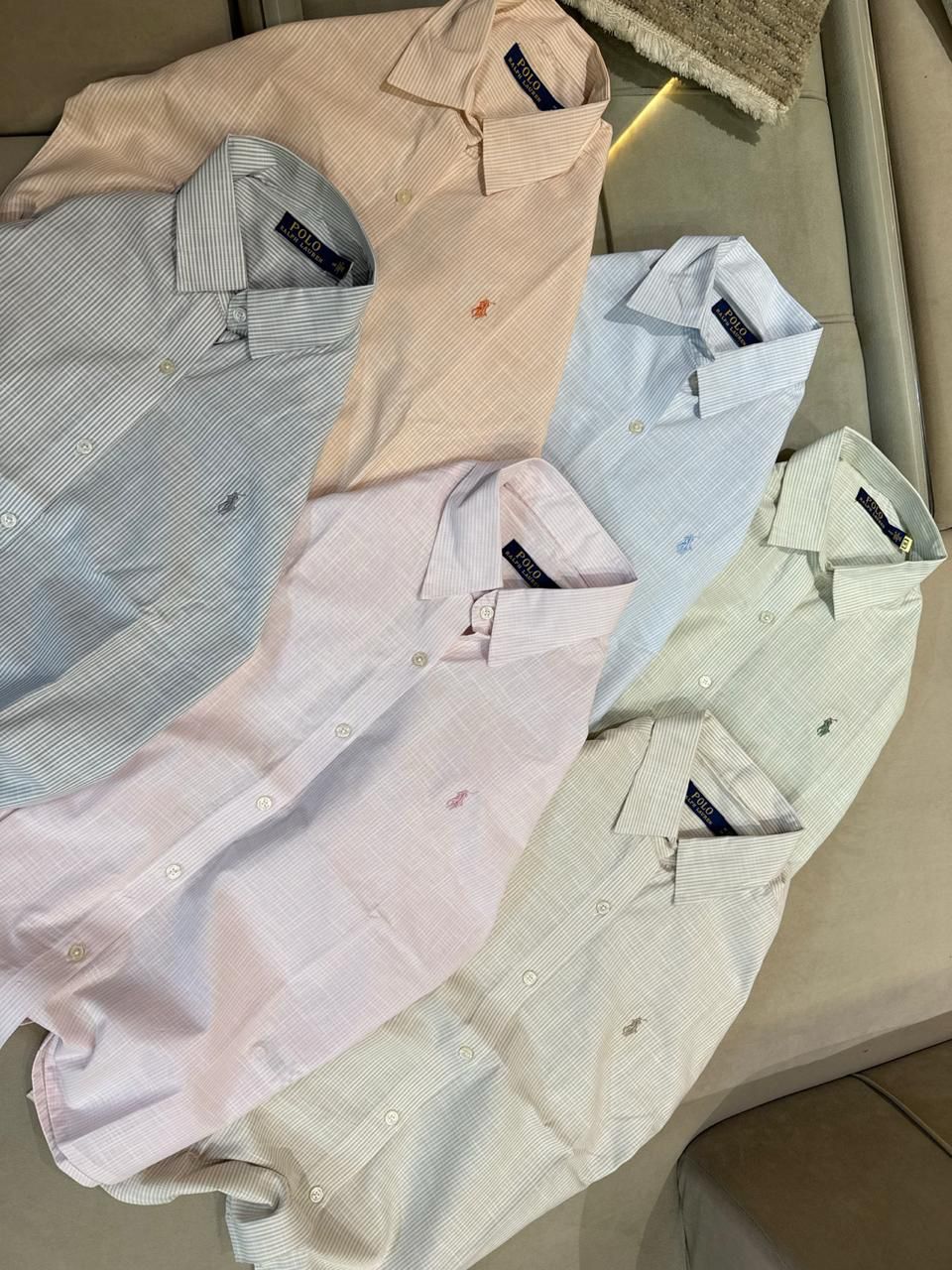 CLASSIC POLO-STYLE BUTTON-UP SHIRT 2002