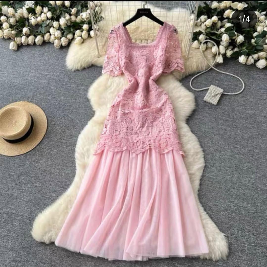 LACE SQUARE NECK DRESS 1404