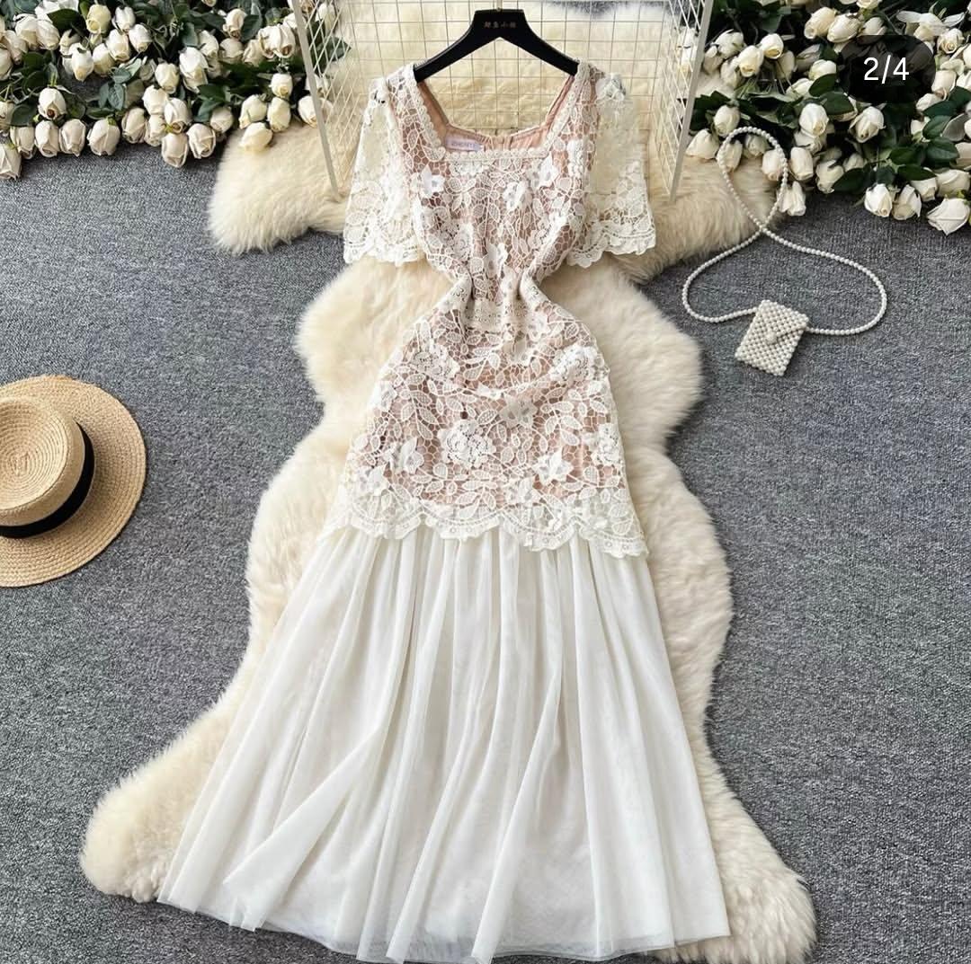 LACE SQUARE NECK DRESS 1404