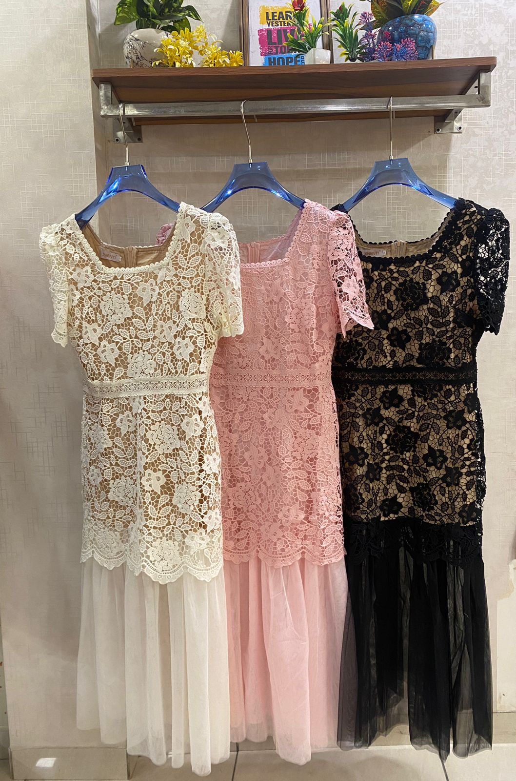 LACE SQUARE NECK DRESS 1404