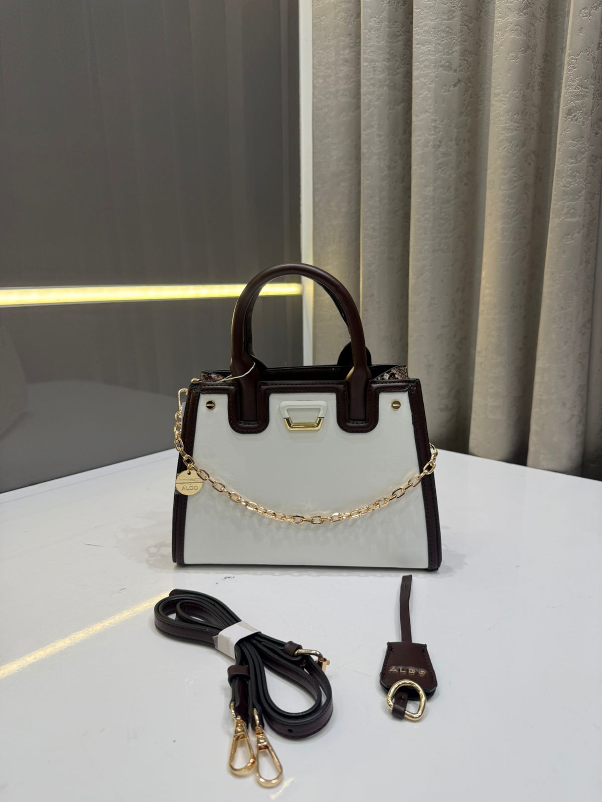 LD0 ASHOVER CONTRAST TRIM SATCHEL BAG