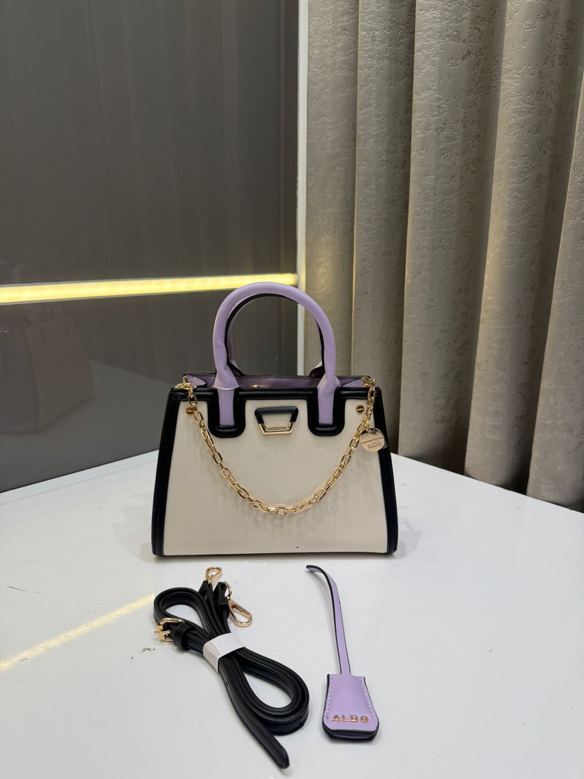 LD0 ASHOVER CONTRAST TRIM SATCHEL BAG