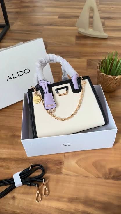 LD0 ASHOVER CONTRAST TRIM SATCHEL BAG