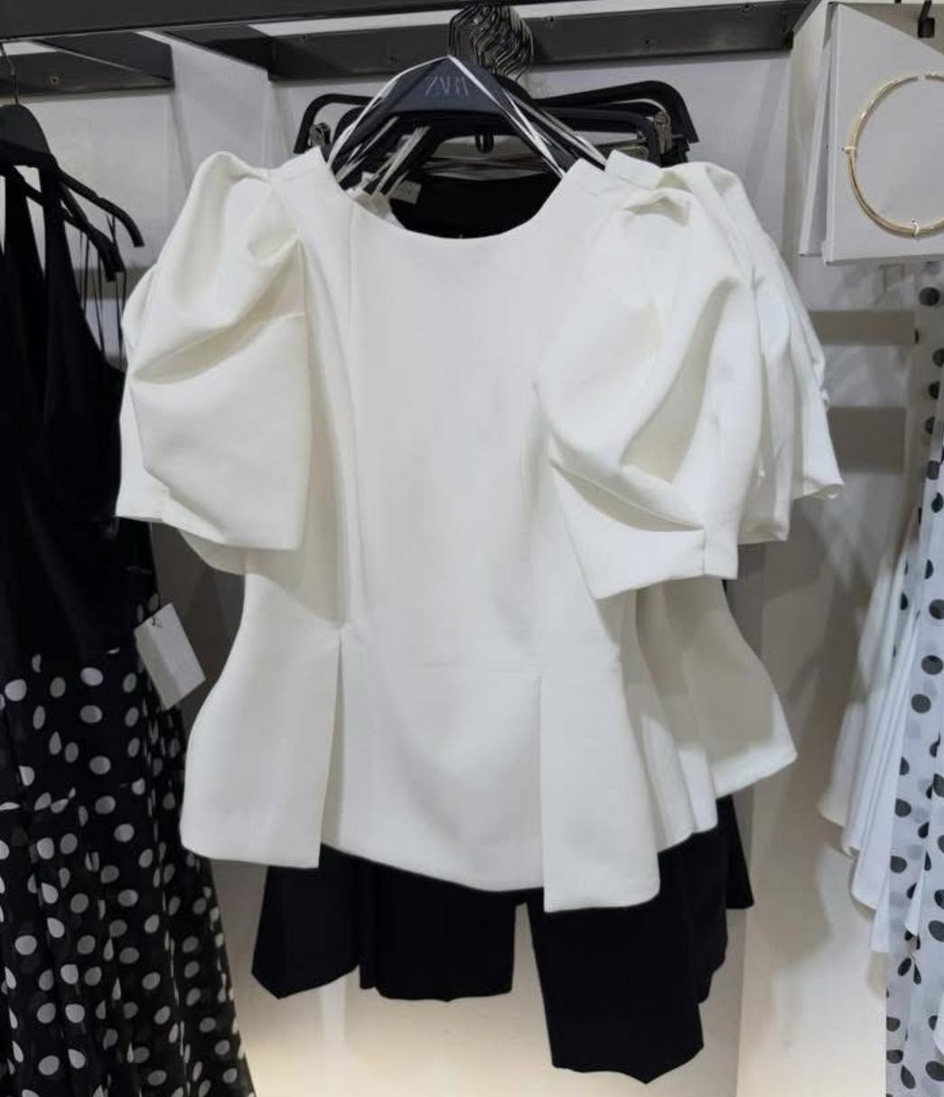PUFF SLEEVE TOP – 1106