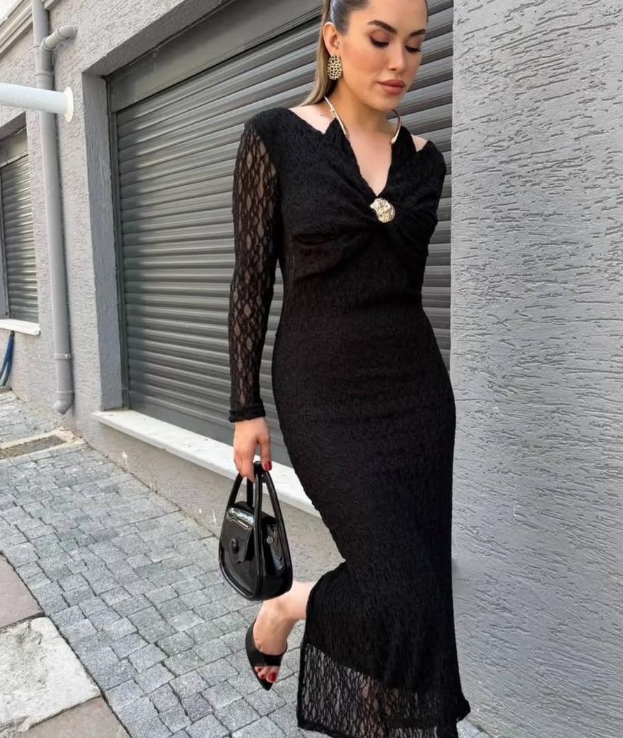WOMEN’S LACE CHOKER STYLE DRESS 1906