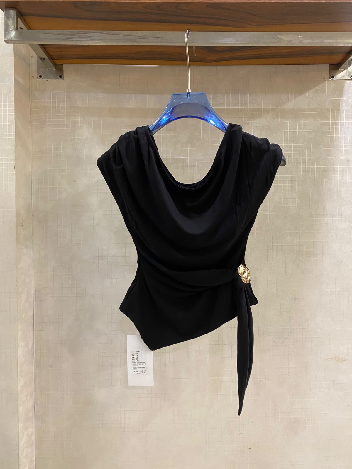 IDE DRAPED TOP WITH GOLDEN DETAILS 2506