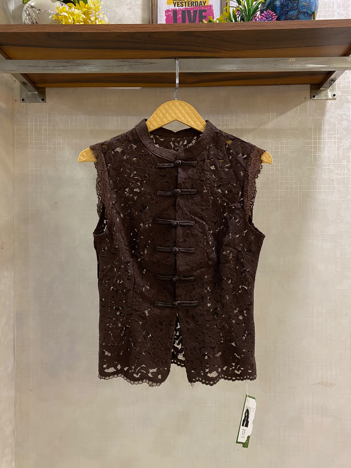NEW LACE DETAILED TOP 2506