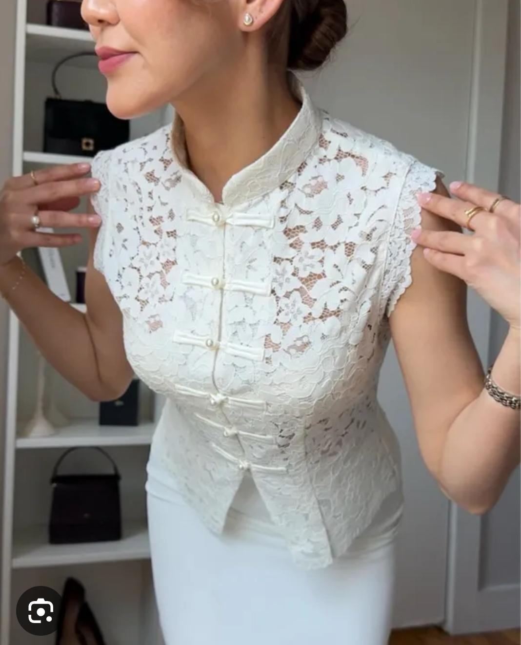 NEW LACE DETAILED TOP 2506