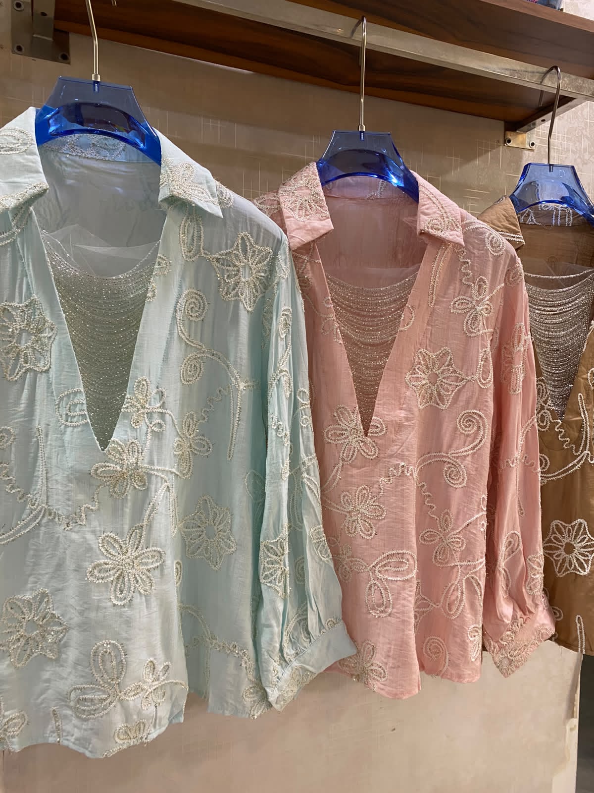 EMBROIDERED SHIRT 2506