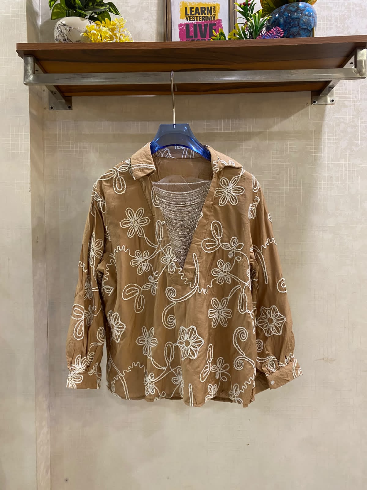 EMBROIDERED SHIRT 2506