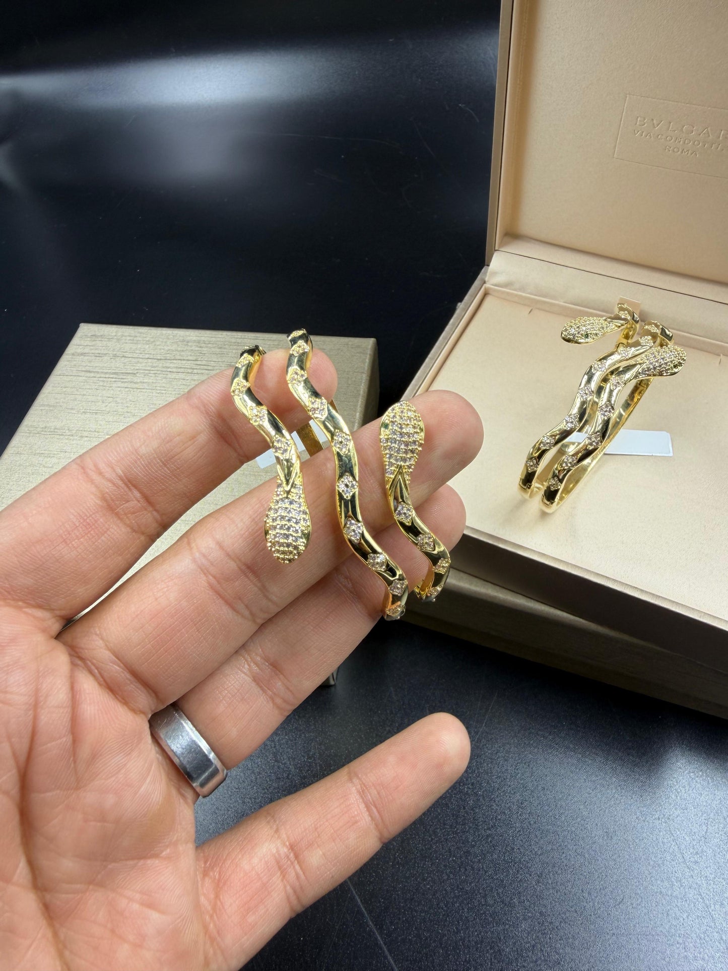 👸🏻👸🏻High  Quality BVLGARI BRACELET FOR Her-👸🏻👸🏻