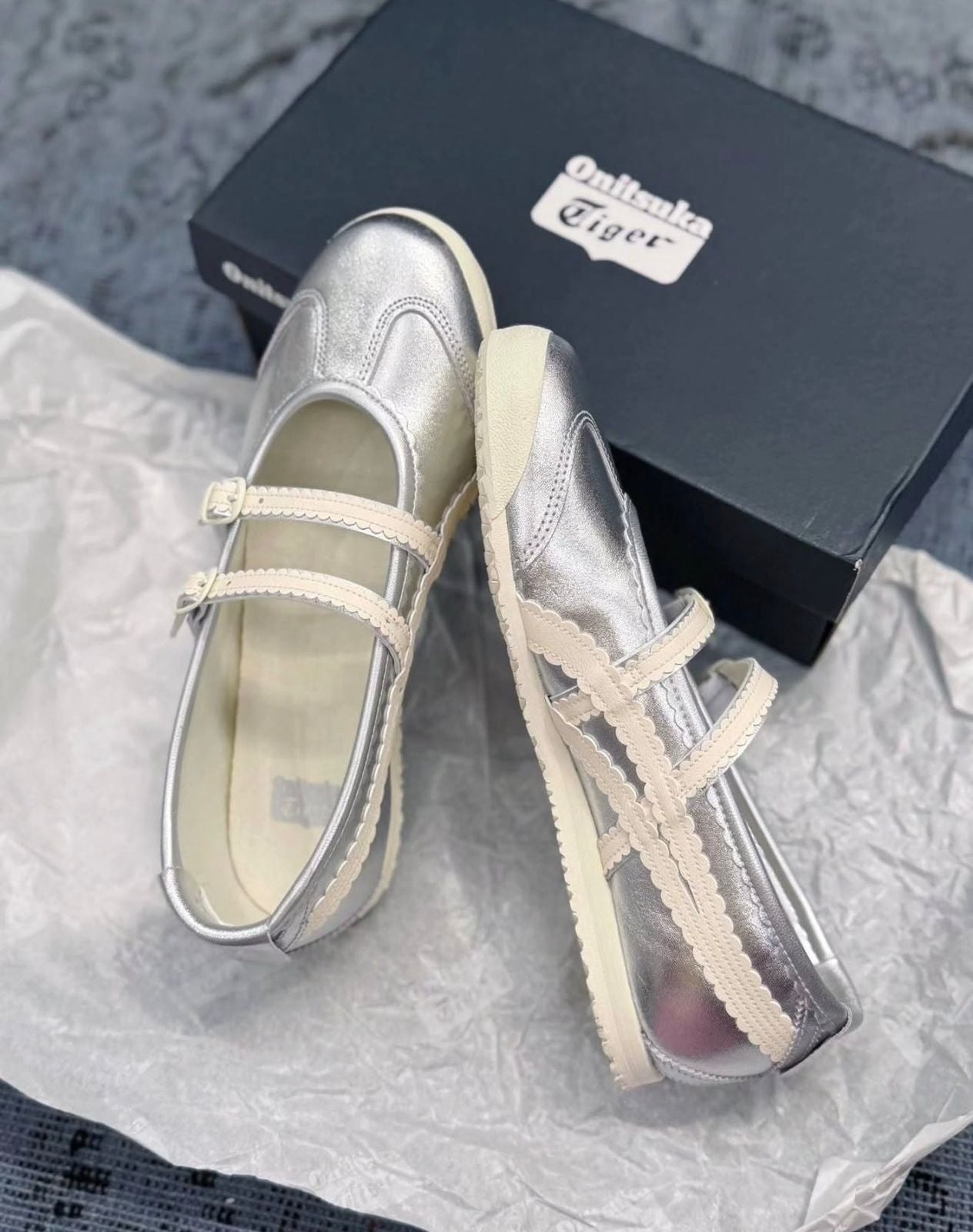 ONITSUKA TIGER MEXICO 66 TGRS SHOES