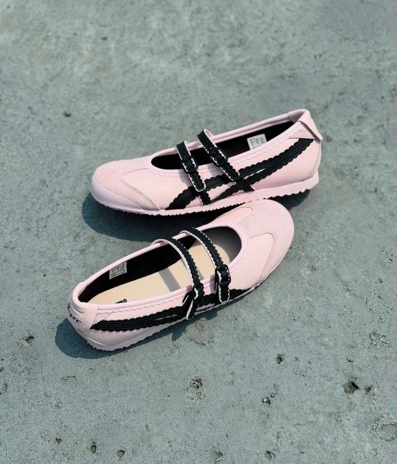 ONITSUKA TIGER MEXICO 66 TGRS SHOES
