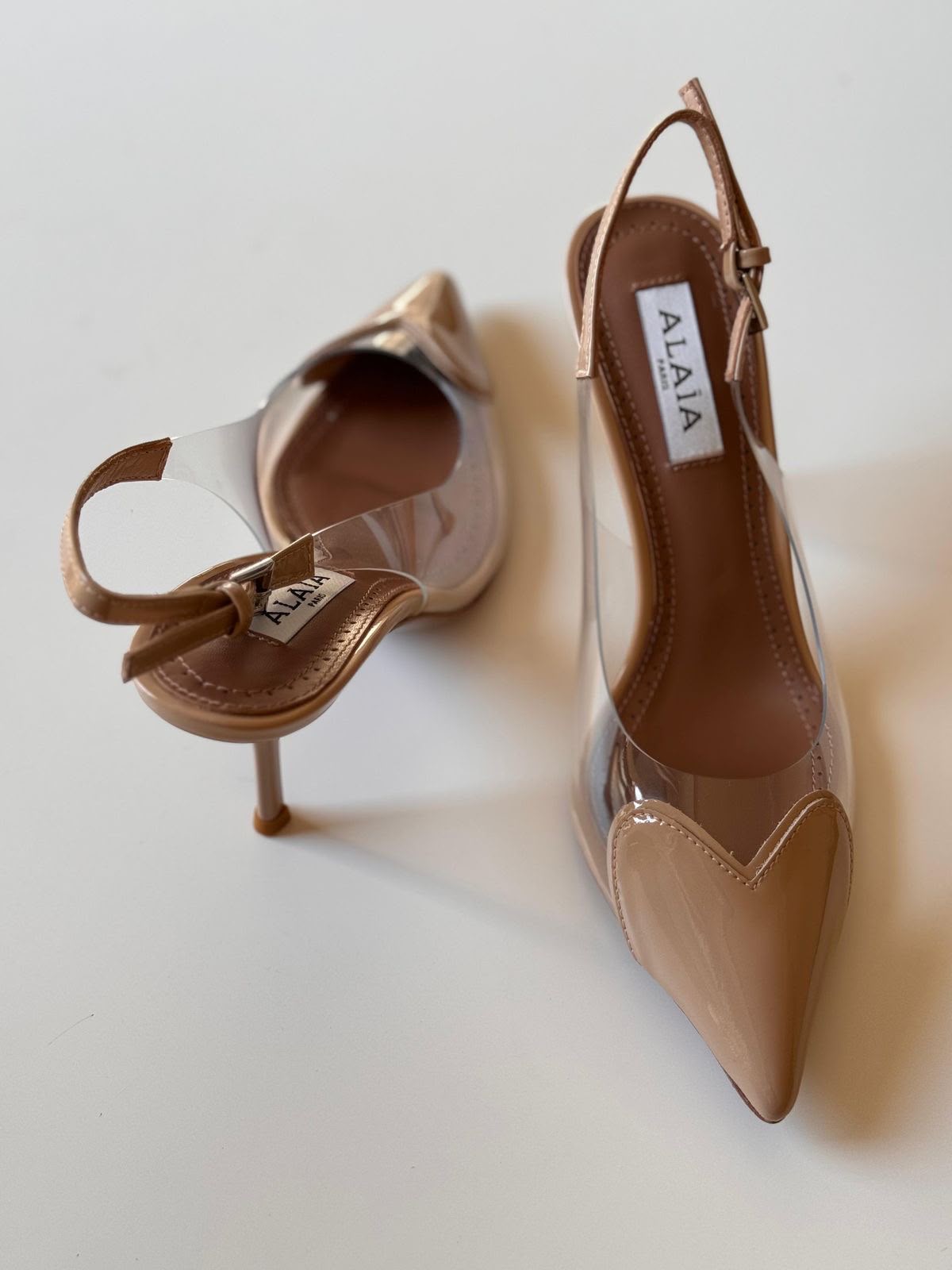 ALAIA LE COEUR SLINGBACK PUMP
