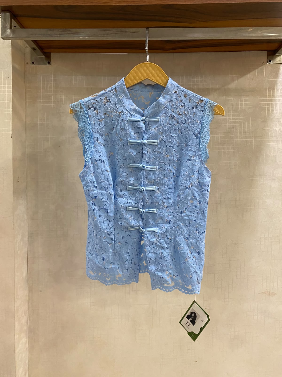 NEW LACE DETAILED TOP 2506