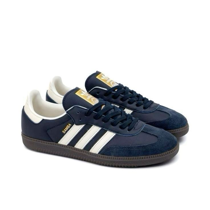 RETRO NAVY BLUE SNEAKER
